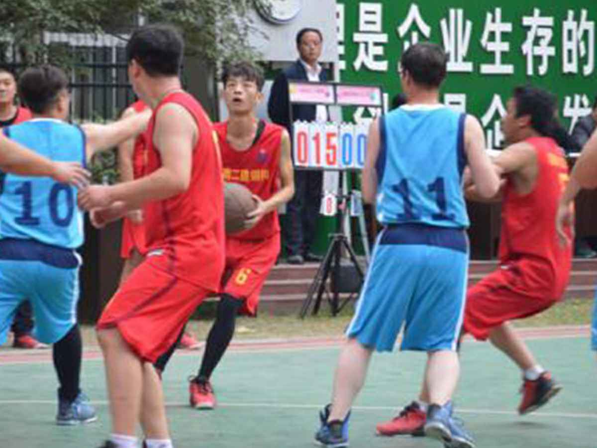参加福州修远口腔健康管理有限公司“奋进杯”男子篮球赛